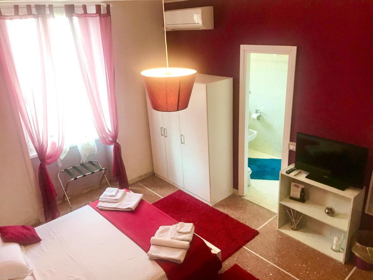 A Casa Di Giallo B&B Roma Dış mekan fotoğraf