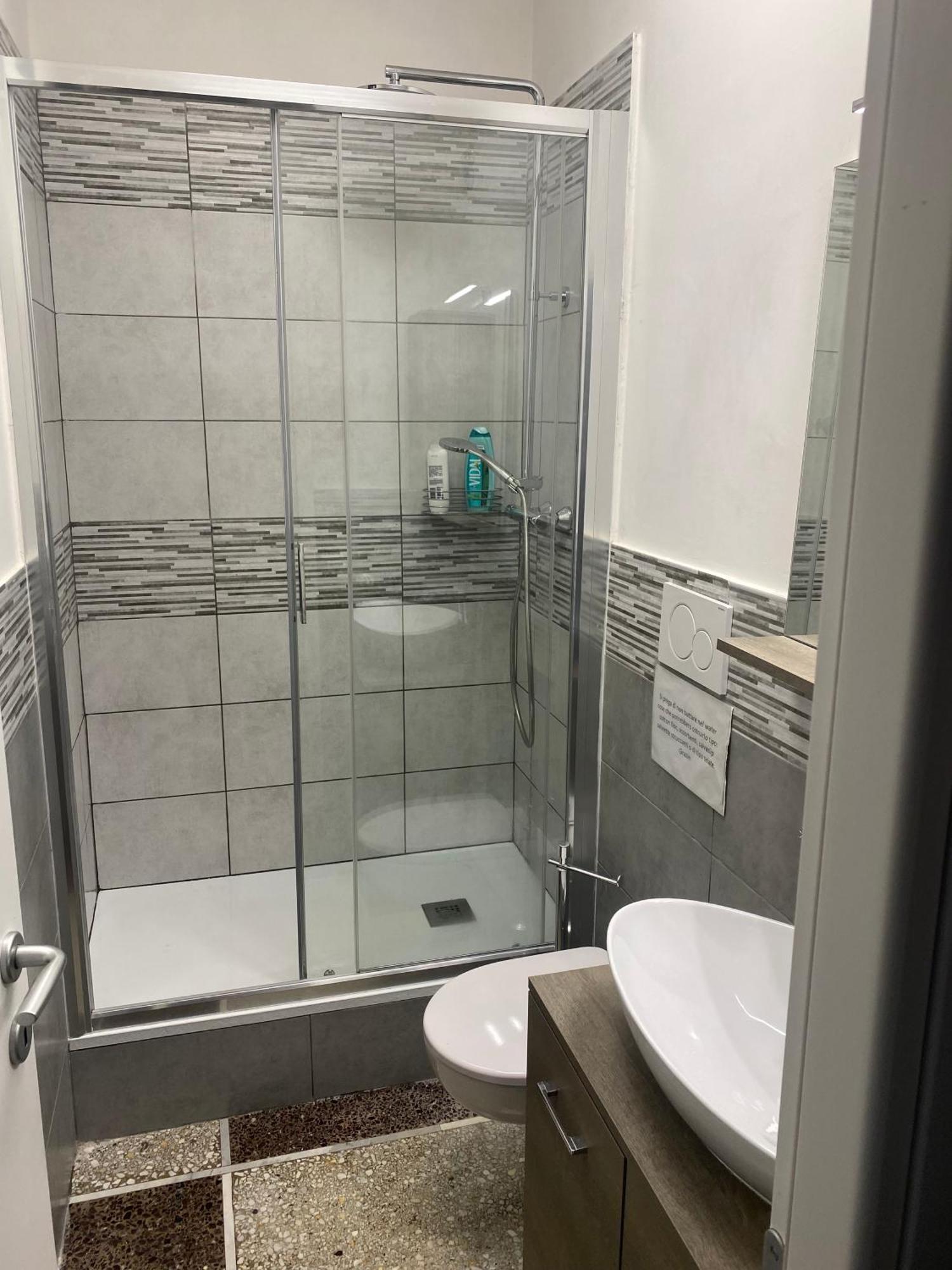 A Casa Di Giallo B&B Roma Dış mekan fotoğraf
